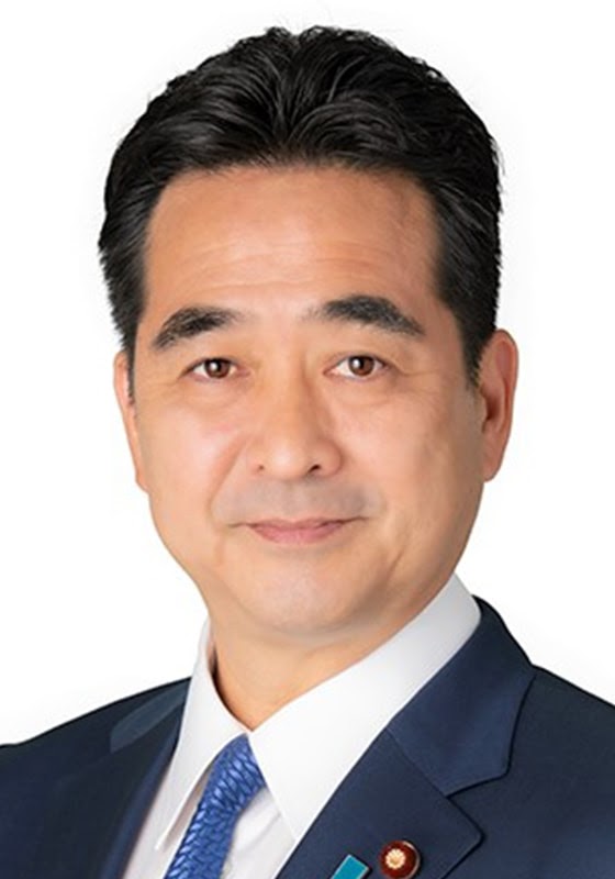 坂井学氏